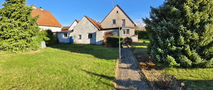 peine-voehrum-reserviert-familienglueck-gemuetliche-dhh-mit-garten-platz-fuer-hobbys-viel-herz